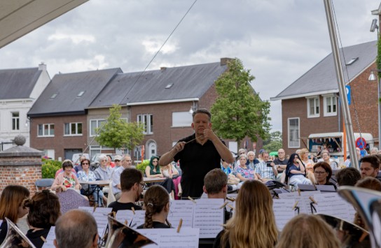  (vergroot foto)